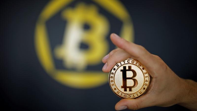 Bitcoin Yükselirken, Kripto Hisseleri Neden Düşüyor?