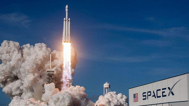 SpaceX’in Piyasa Değeri 127 Milyar Dolara Çıkıyor
