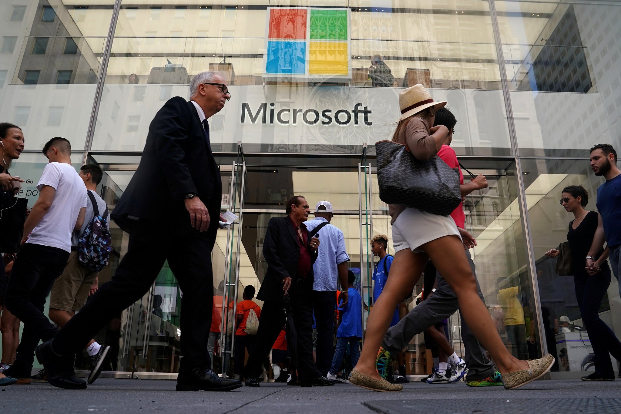 ABD Hazine Getirilerine Kafa Tutan Bir Hisse: Microsoft!