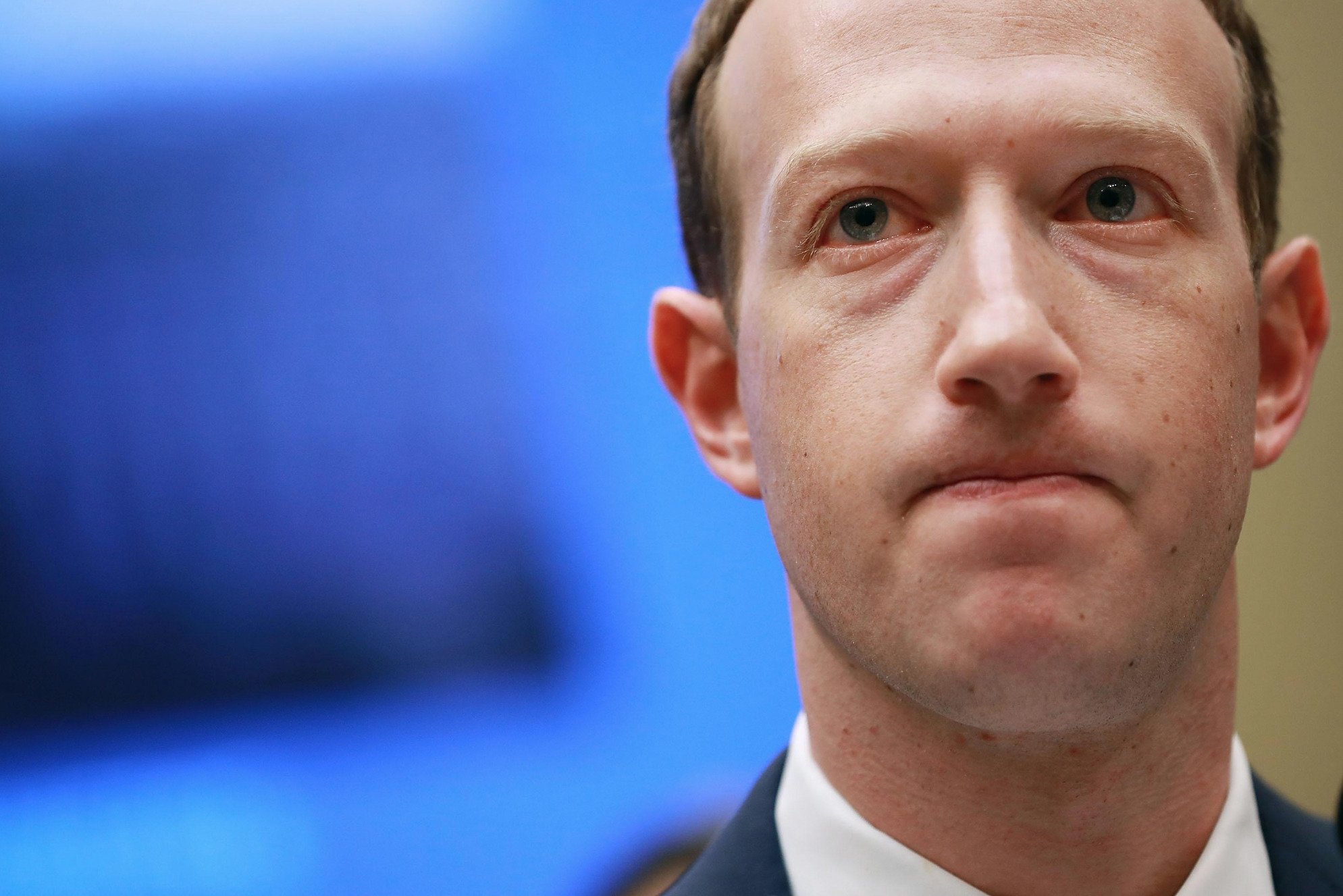 Yatırımcılar Zuckerberg’ü Cezalandırıyor