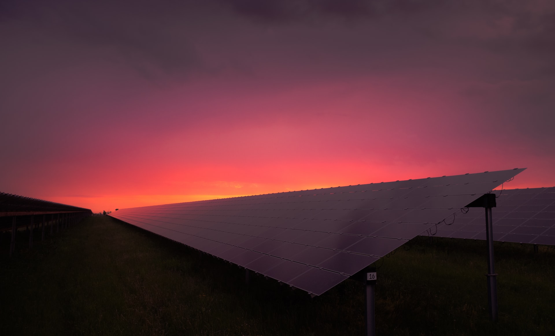 Özel Rapor: Güneş Enerjisi Dünyanın En Büyük Enerji Kaynağı Olacak!
