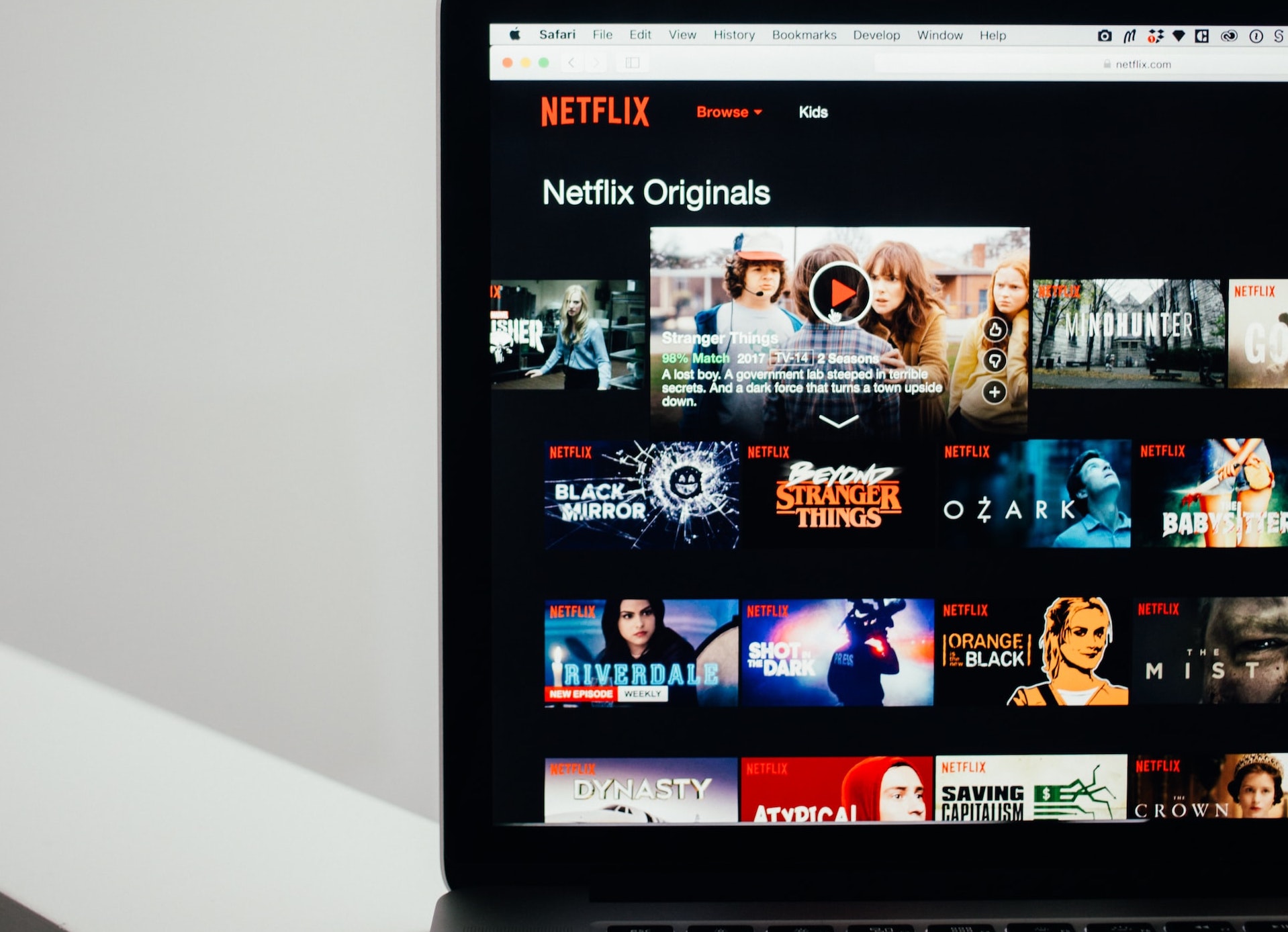 Anket: Şifre Paylaşımı ile İzleyenlerin 62%’si Netflix Kullanmayı Bırakabilir