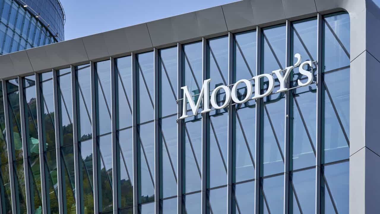 Moody’s Türk Bankaları için Görünümünü Değiştirdi