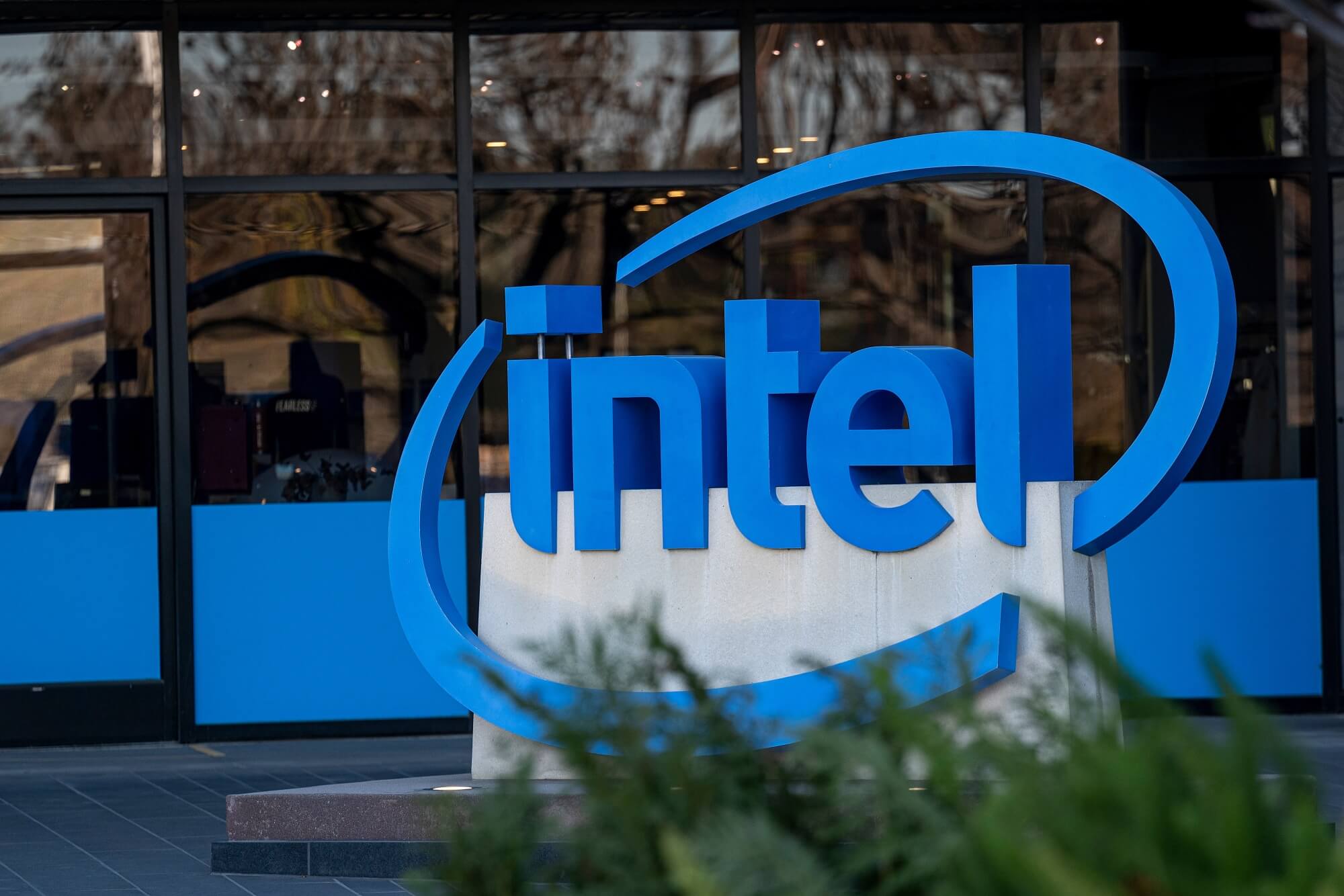Çip Üreticisi Intel Beklentileri Aştı, Güçlü Tahminler Açıkladı
