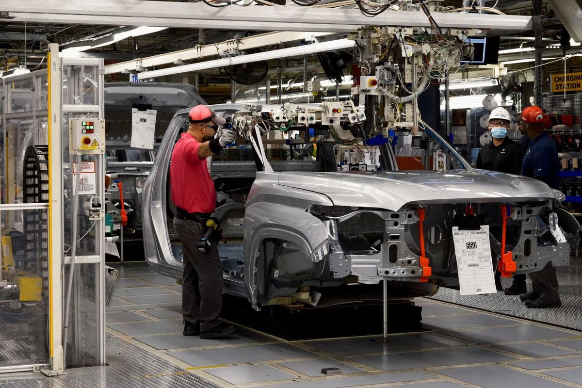 UAW’ın İşi Bitmedi: Toyota ve Diğer Üreticiler Grev Riskiyle Karşı Karşıya